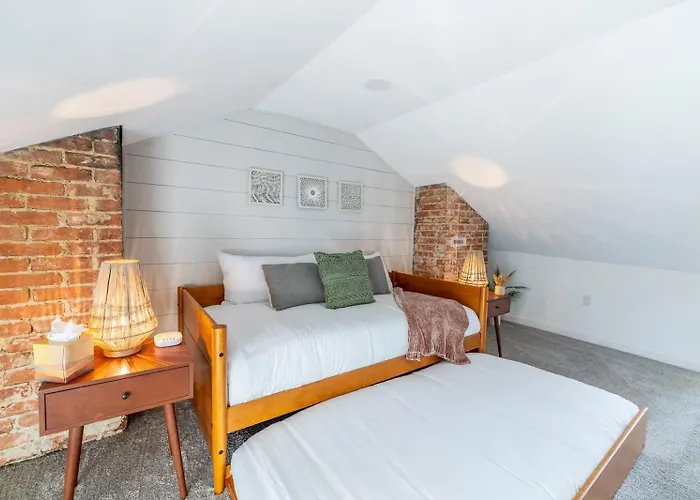 2 King Beds - Free Parking - Bbq - Arcade - Patio *